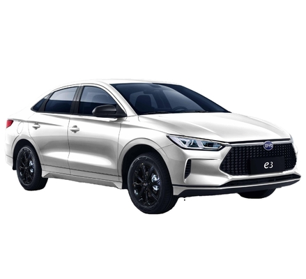 Το BYD e3 είναι ένα συμπαγές καθαρά ηλεκτρικό σεντάν που έχει αυτονομία 410 χιλιομέτρων.