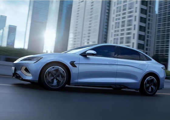 BYD καθαρή ηλεκτρική αυτονομία 650km υψηλής απόδοσης 4WD Coupé Seal
