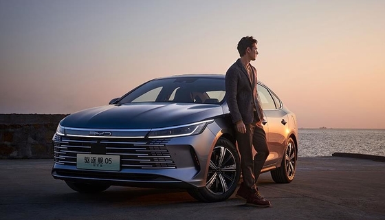 BYD Υβριδικό 120KM Οικογενειακό Καταστροφέας Αυτοκινήτων 05 Champions Edition