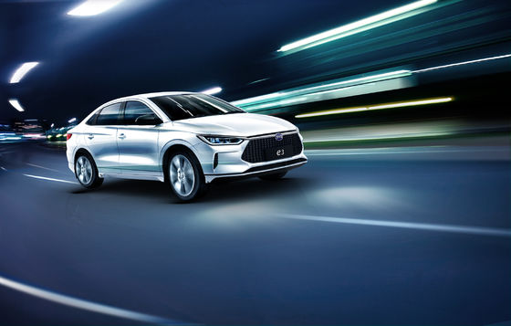 Το BYD Pure Electric E3 Taxi έχει αυτονομία 401KM Ομαλή Μεταφορά