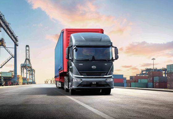 Σύστημα πολυμέσων έκδοσης μεγάλης εμβέλειας τρακτέρ Q3